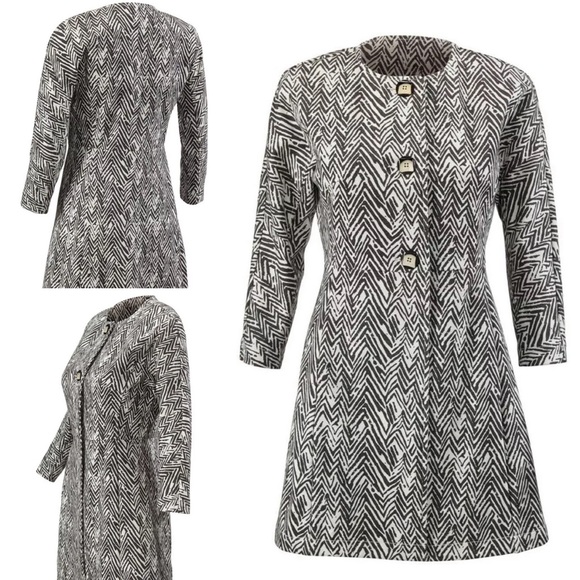 CAbi | Zig Zag Jacket Size S Style# 3034 - Picture 2 of 16